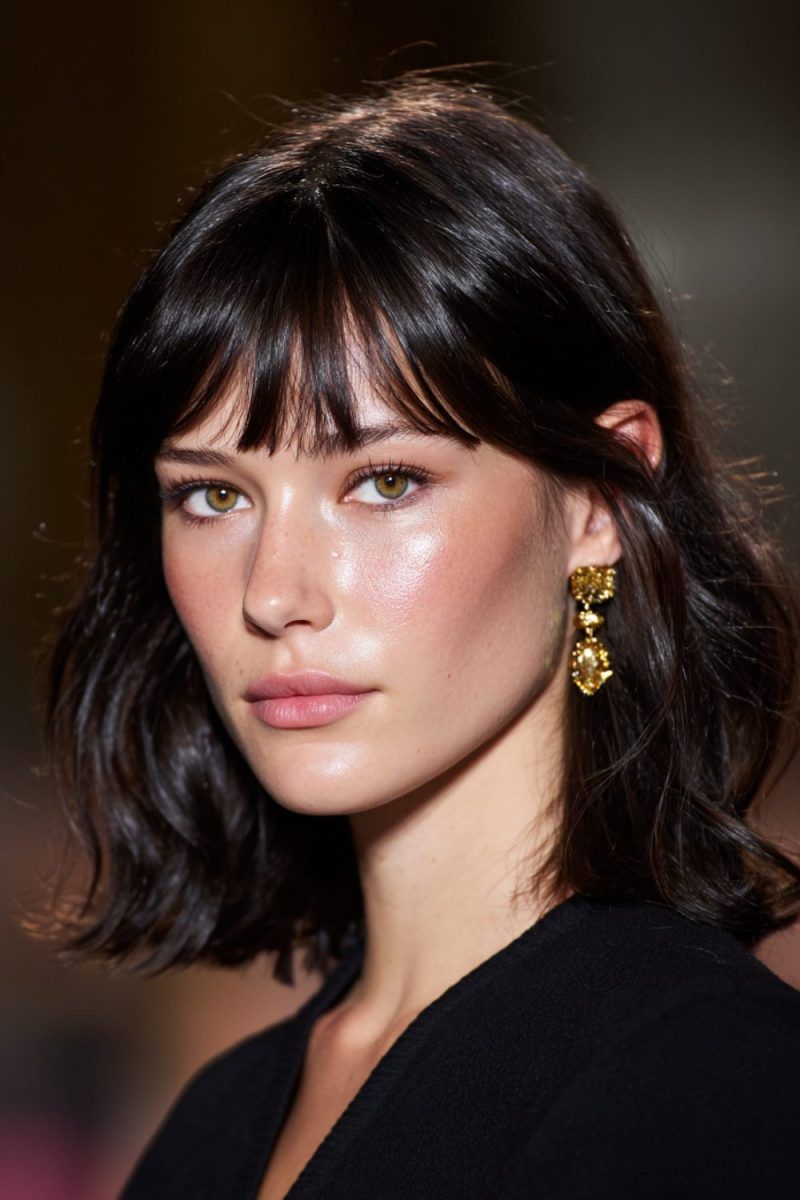 Calendario lunar 2026: los mejores días para cortarte el cabello