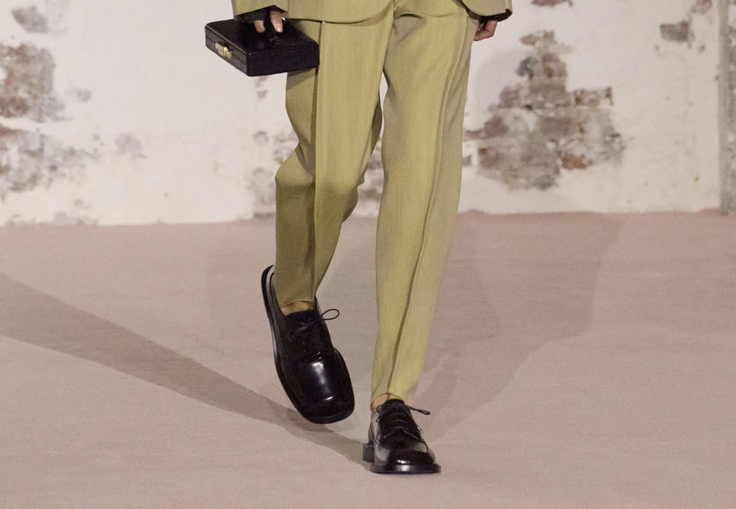 Oxford elegantes: el zapato que se despide de los pumps antes de que termine 2025