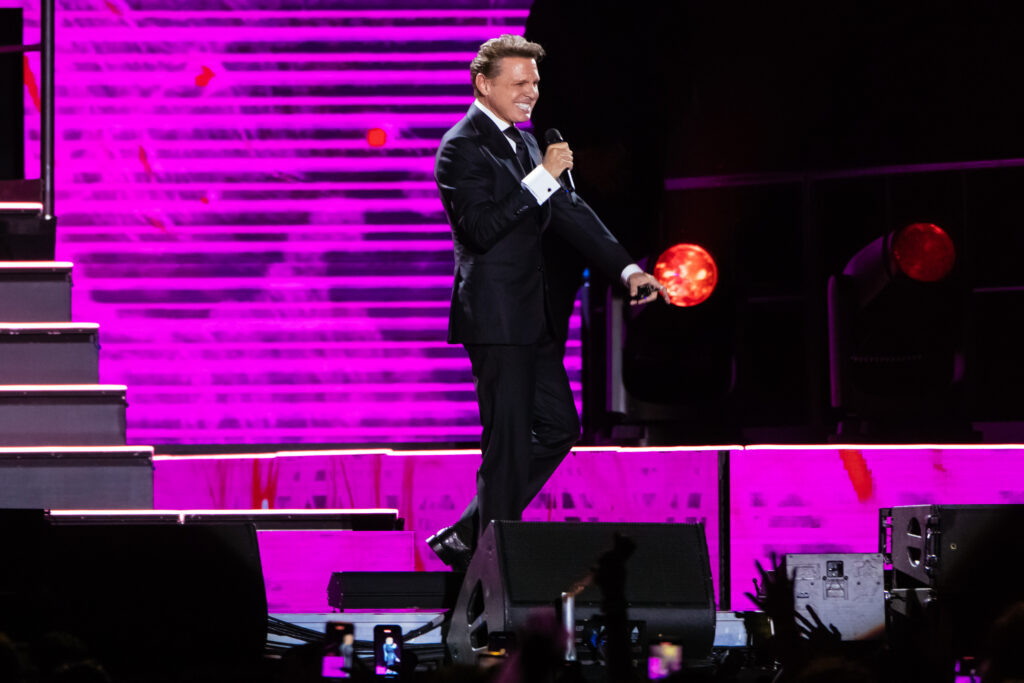 Luis Miguel y Dua Lipa desatan rumores musicales