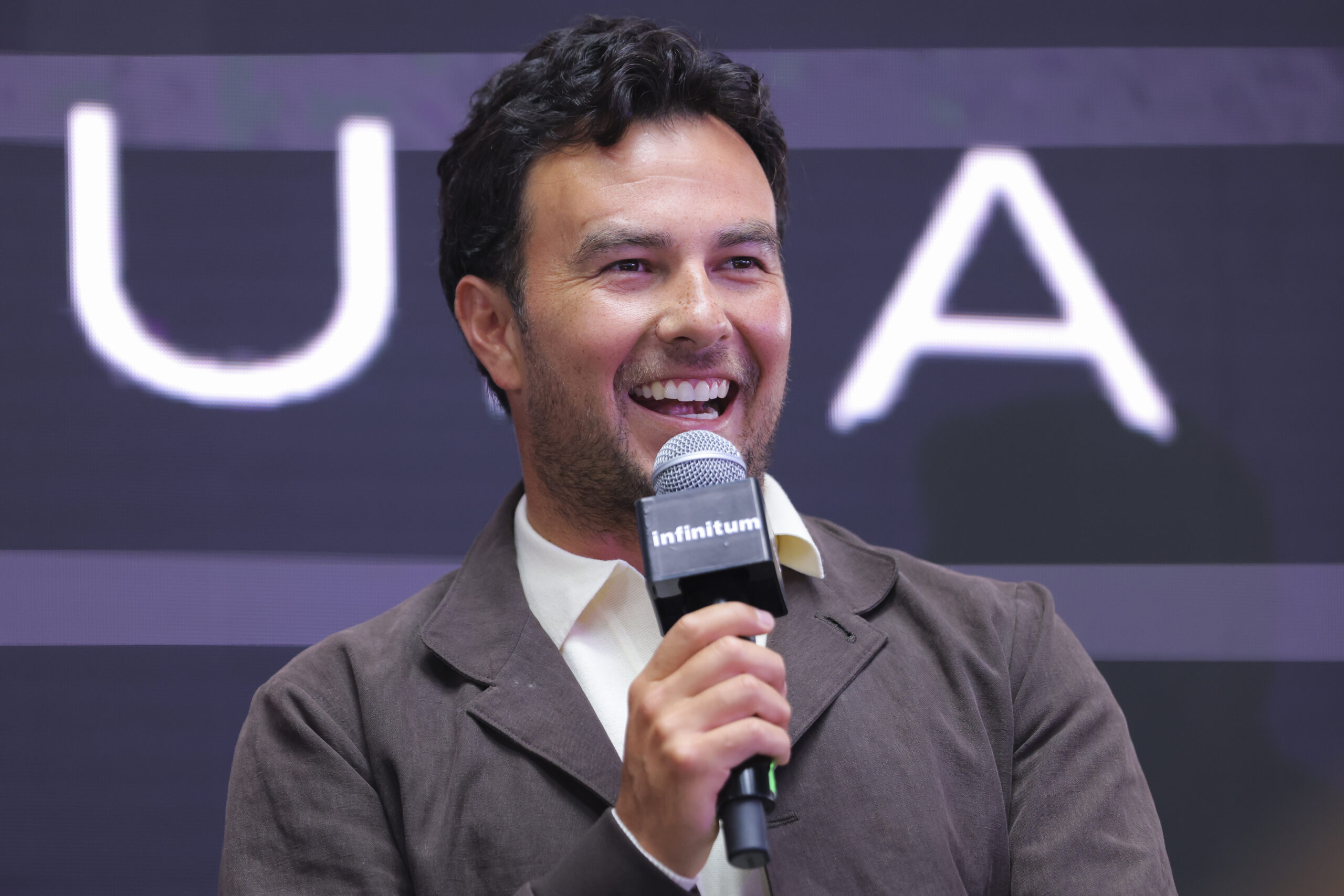 Checo Pérez nuevo embajador de Tommy Hilfiger