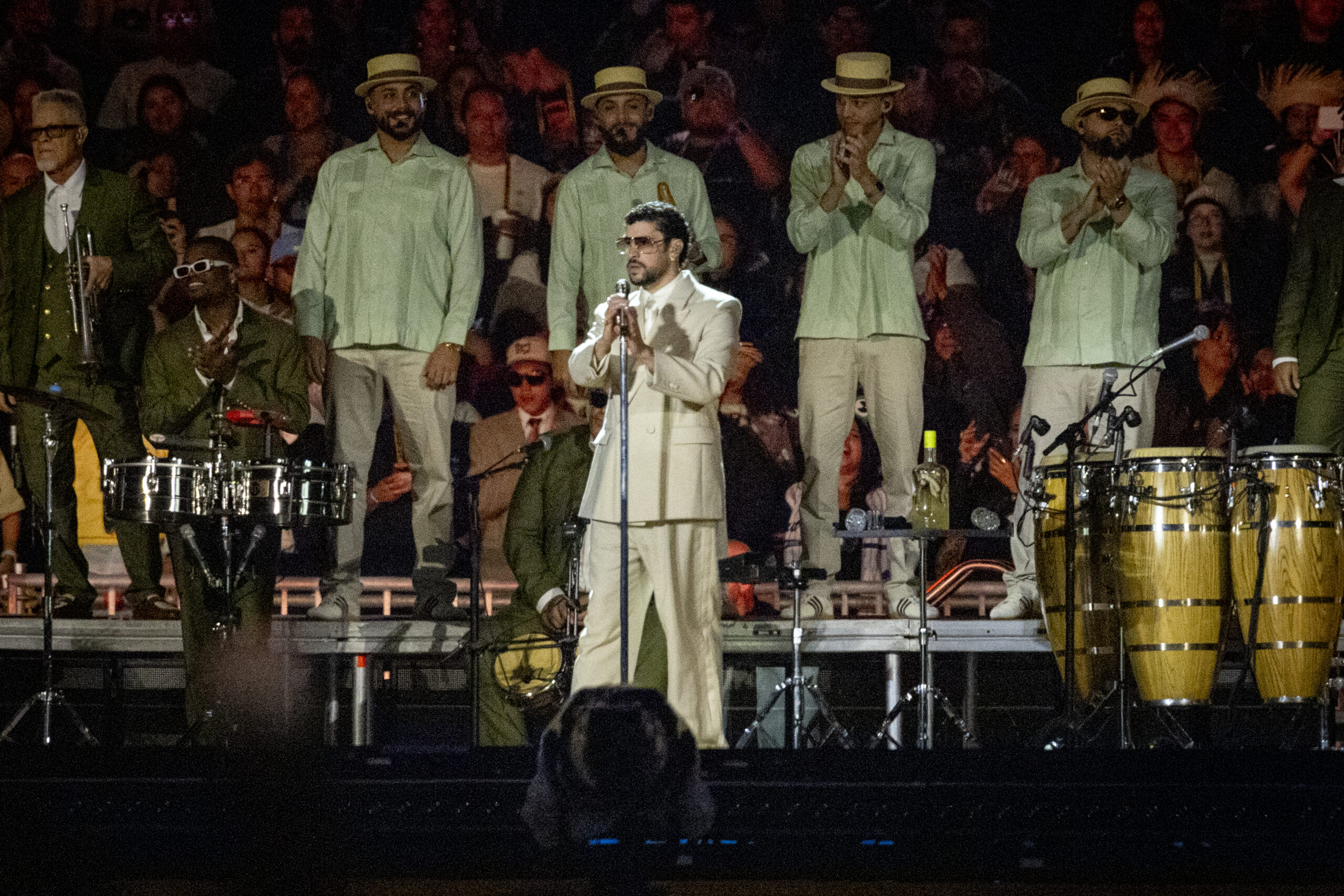 Natanael Cano y J Balvin junto Bad Bunny