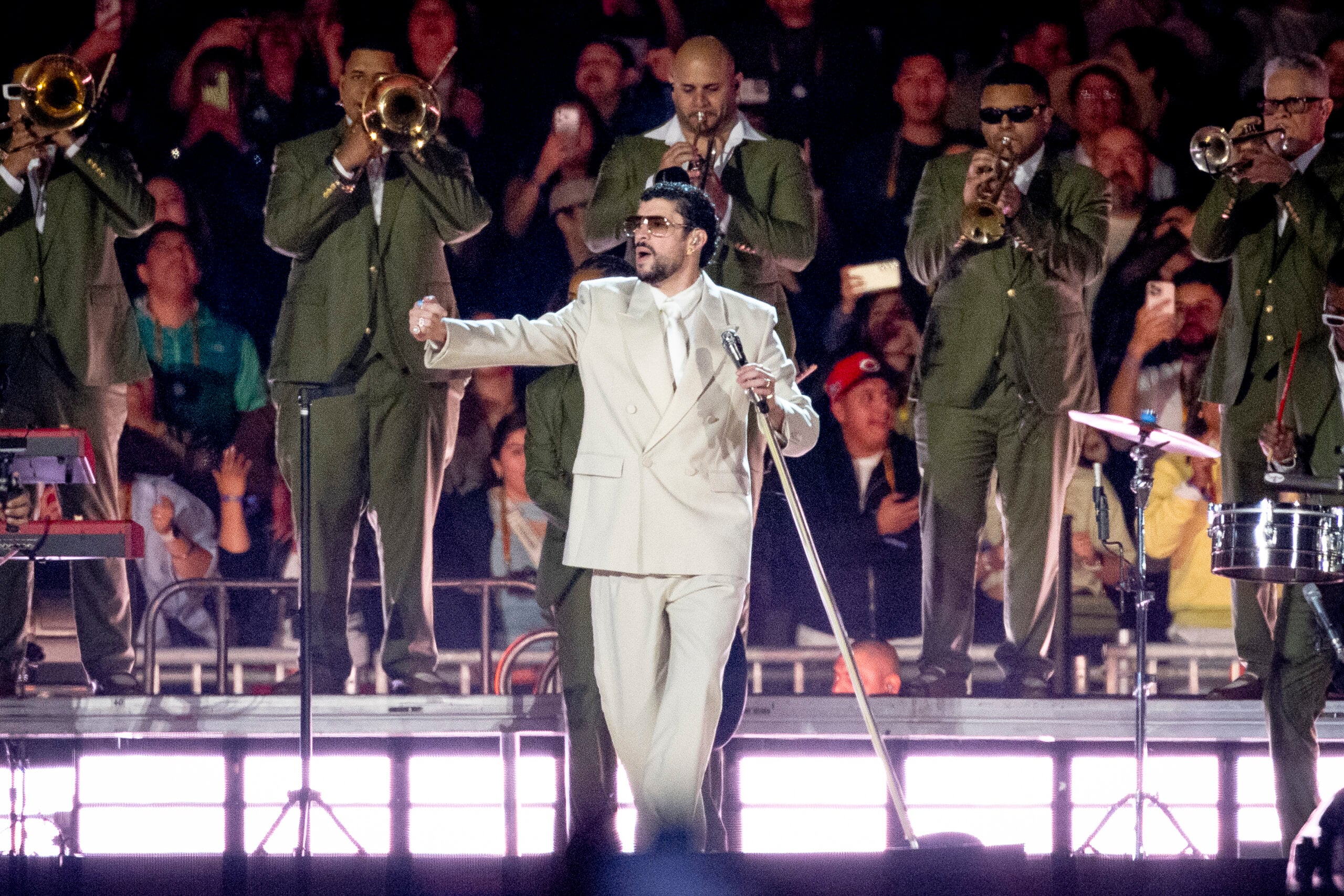 Celebridades brillan en La Casita de Bad Bunny