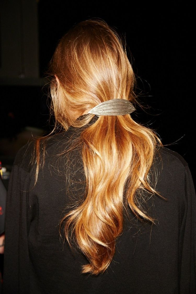 Calendario lunar 2026: los mejores días para cortarte el cabello