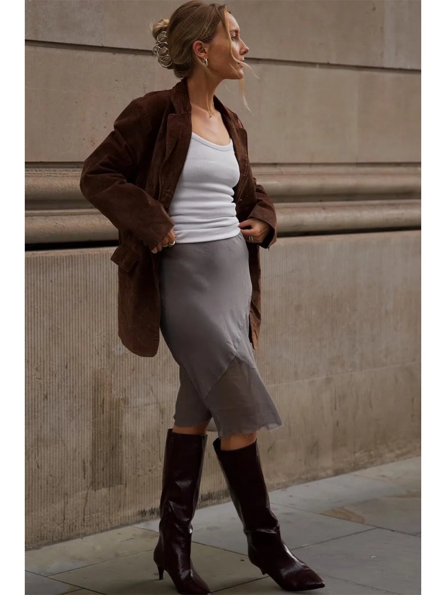 Las mejores formas de combinar una falda satinada durante invierno