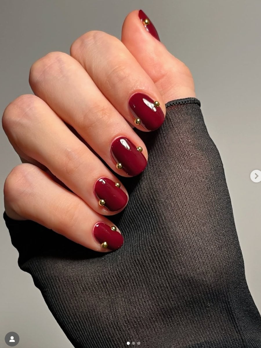 Los diseños de uñas más bonitos para Año Nuevo (y que puedes hacerte en casa)