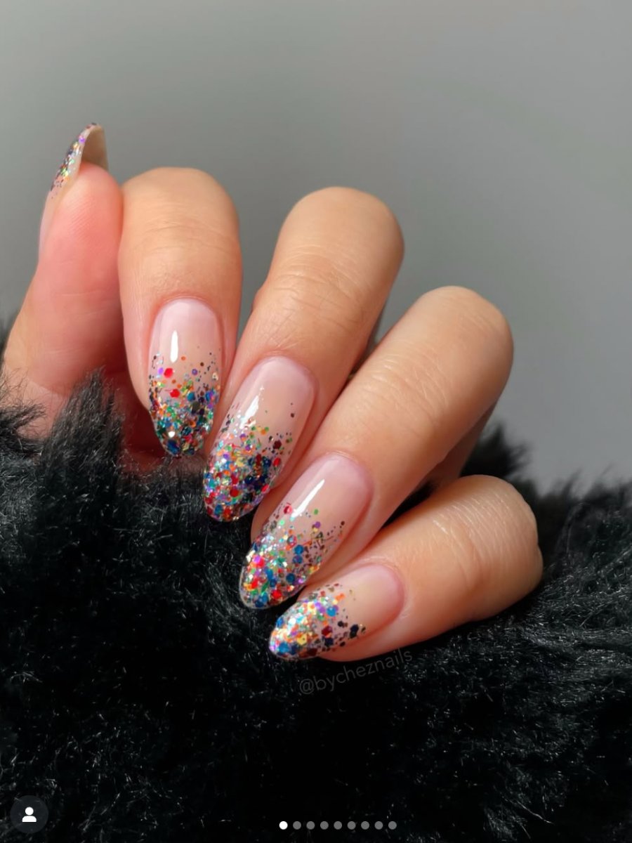 Los diseños de uñas más bonitos para Año Nuevo (y que puedes hacerte en casa)