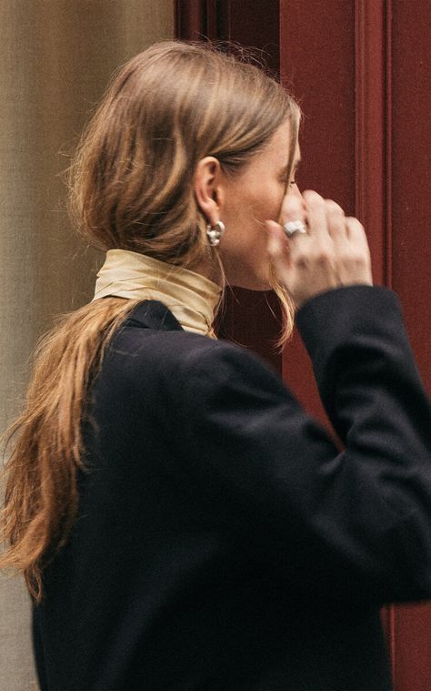 Hair Tucked redefine el peinado minimalista contemporáneo