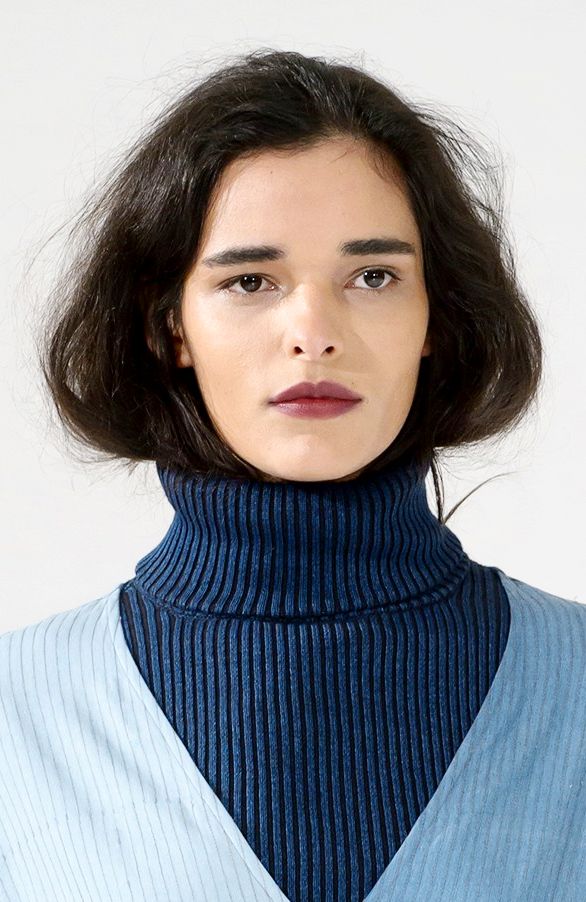 Hair Tucked redefine el peinado minimalista contemporáneo