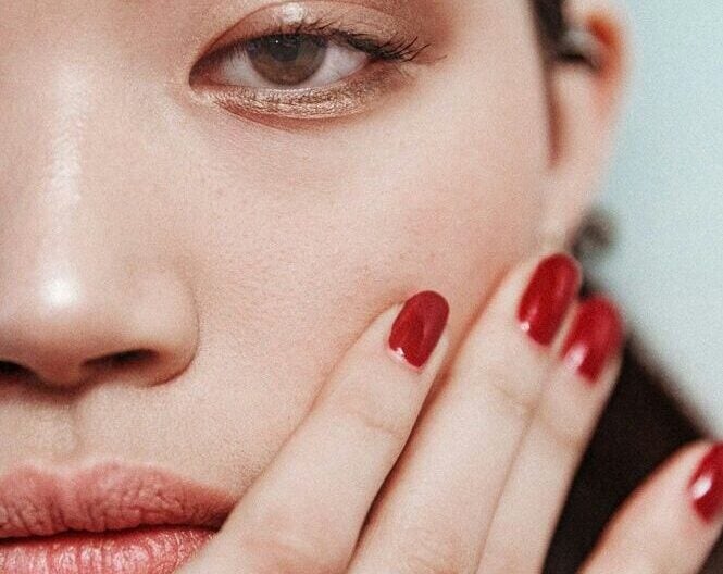 Uñas protagonistas que marcarán el glamour 2026