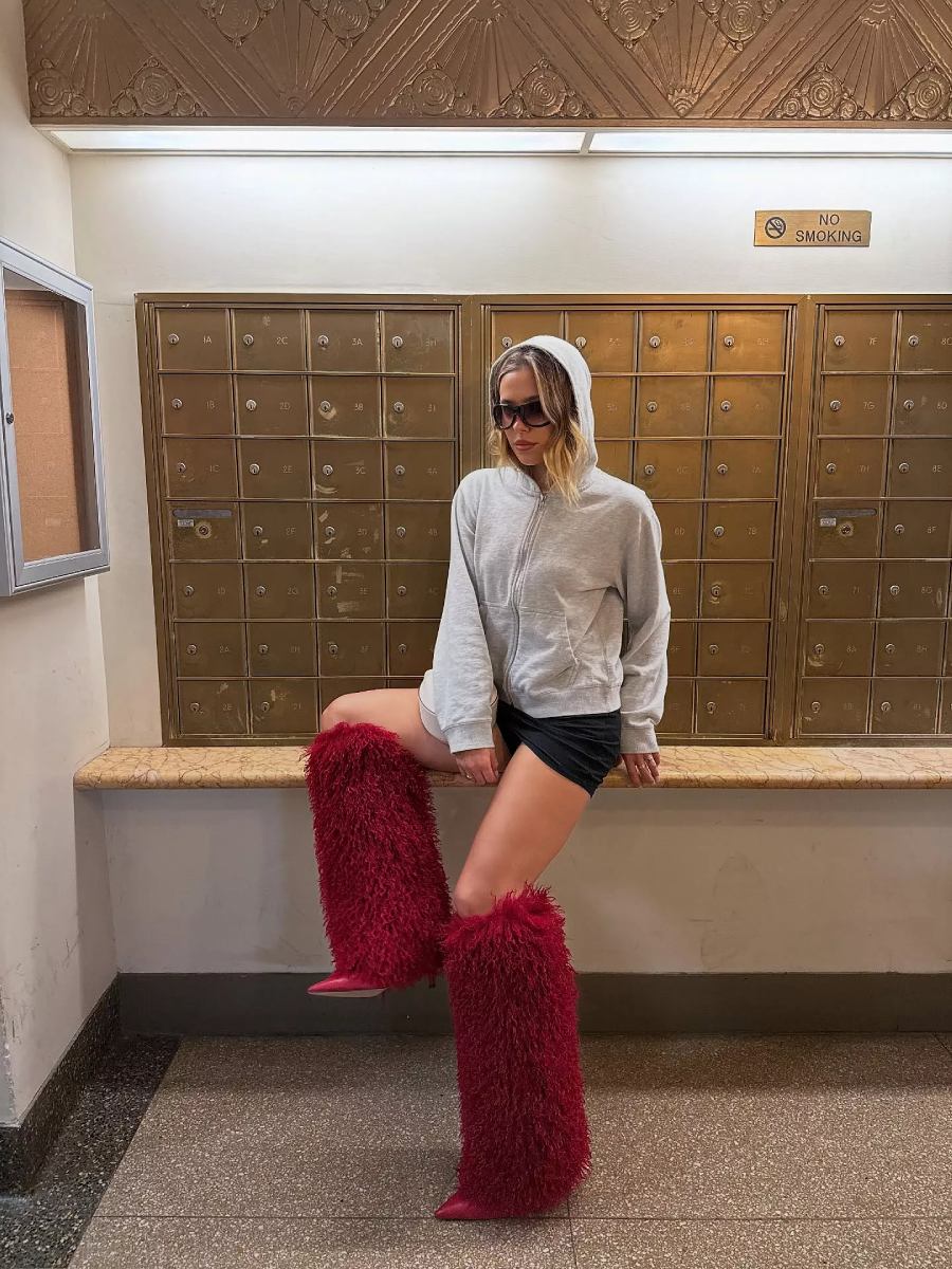 Botas de pelo: la tendencia más Y2K que dominará el calzado de 2026