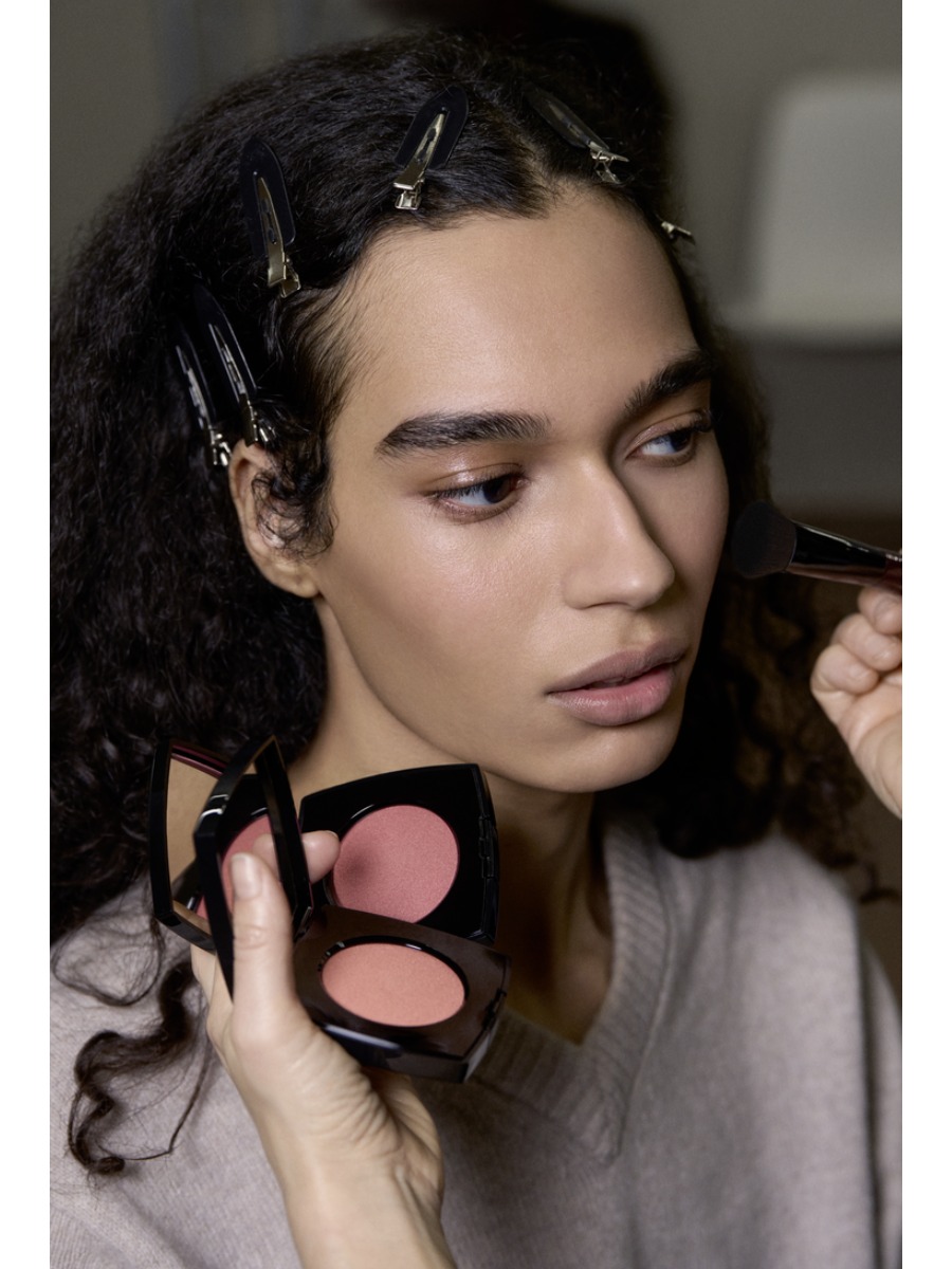 Este es el backstage del Beauty Look de la colección de Chanel Haute Couture