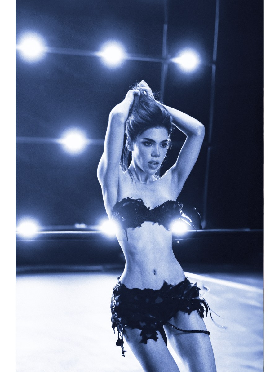 Todo sobre el nuevo disco de Kenia Os