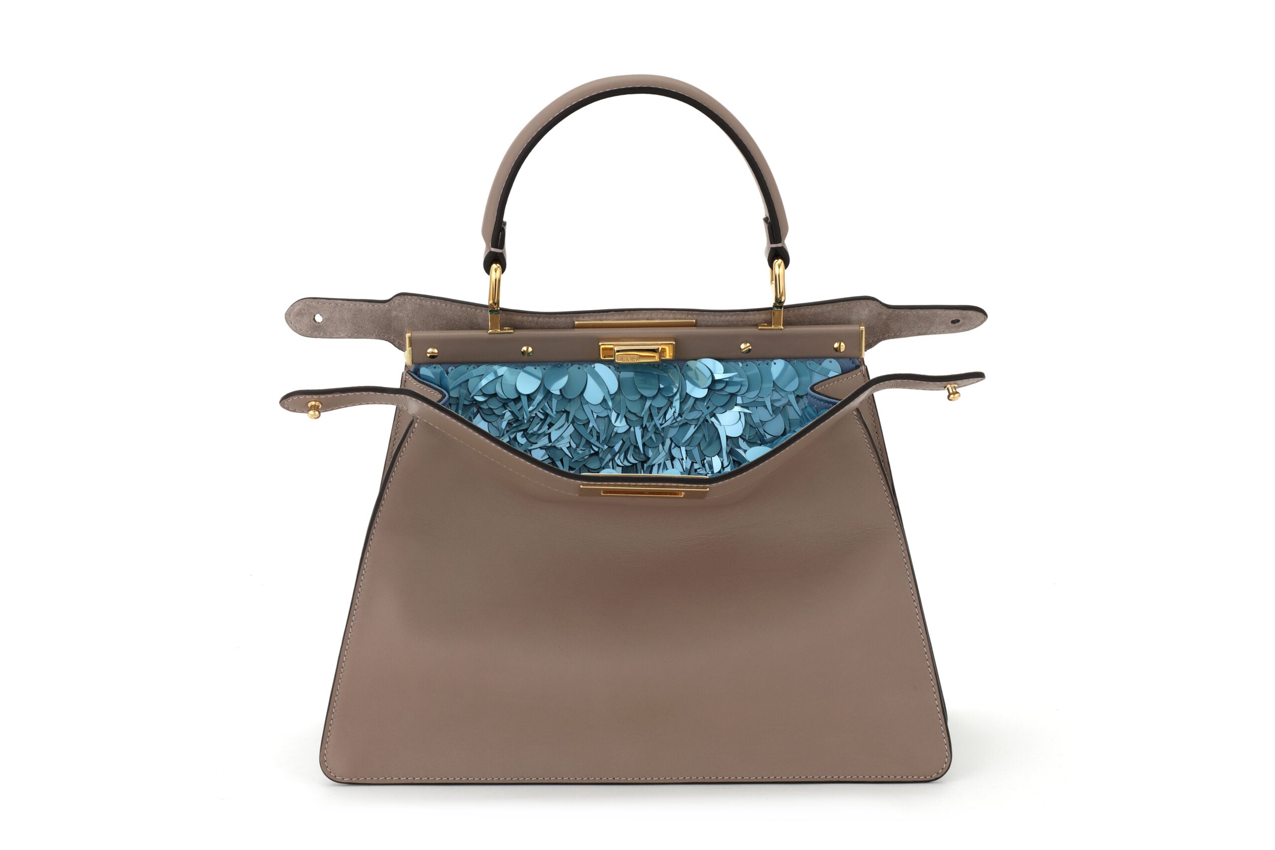 Accesorios SS26: El legado creativo de Silvia Venturini FENDI X Grazia