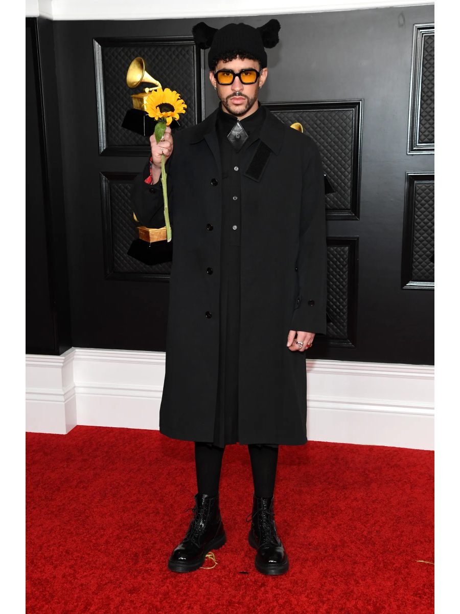 Los mejores momentos de moda de Bad Bunny a lo largo de los años