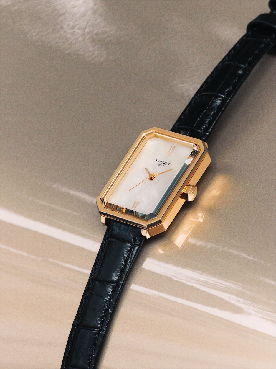 reloj Tissot SRV con correa negra