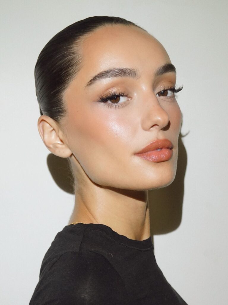 Técnica sándwich: la forma más natural de cubrir acné