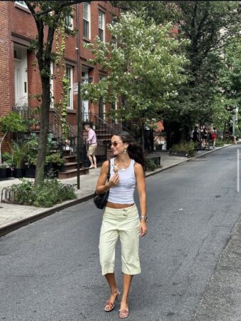 Pantalones capri: la guía para llevarlos esta primavera-verano