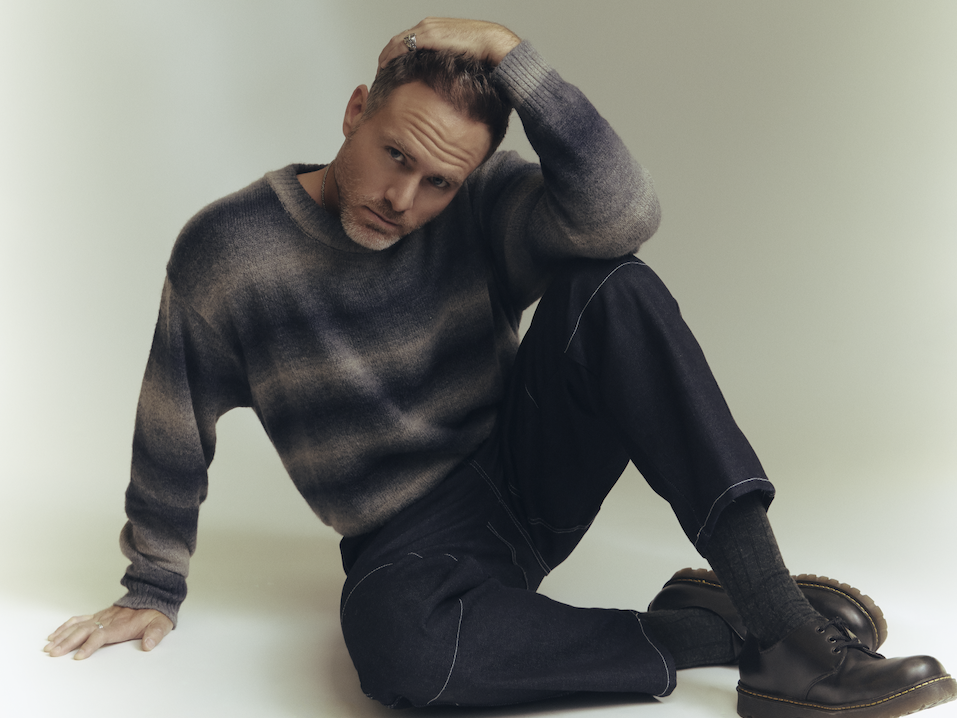 Erik Hayser en el pulso emocional de "Santita" en Netflix