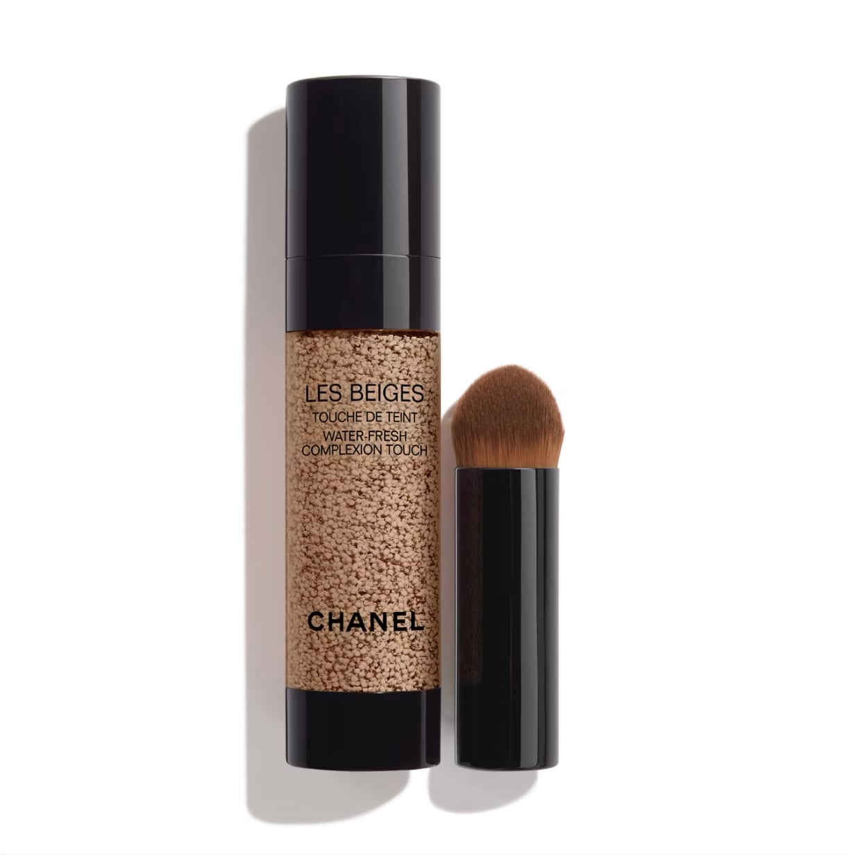 Los productos imprescindibles para conseguir el maquillaje perfecto del verano