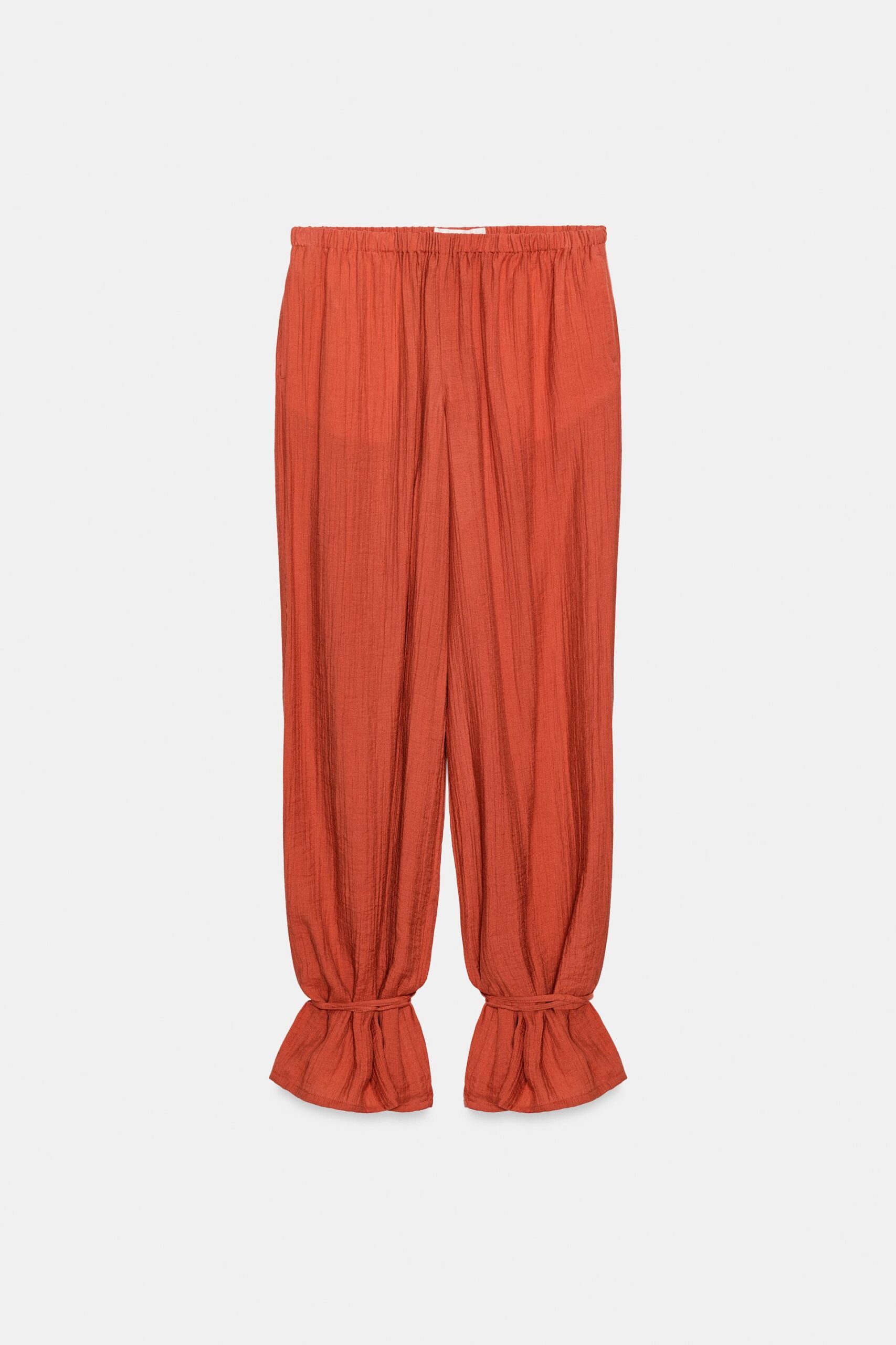 La fórmula perfecta para stylear unos balloon pants y dónde conseguirlos
