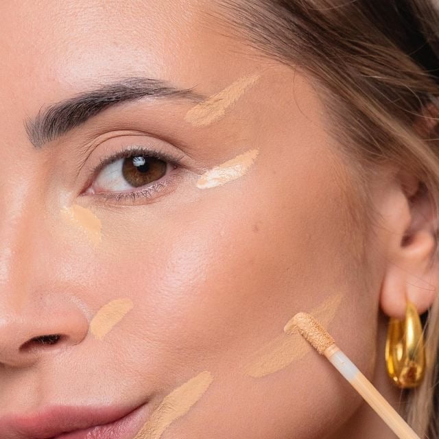 El corrector de ojos ideal, según tu tipo de ojera