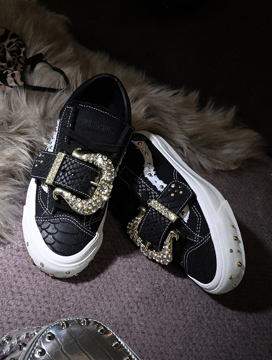 Así son los nuevos Premium Old Skool 36 Diva de Vans x Metagirl