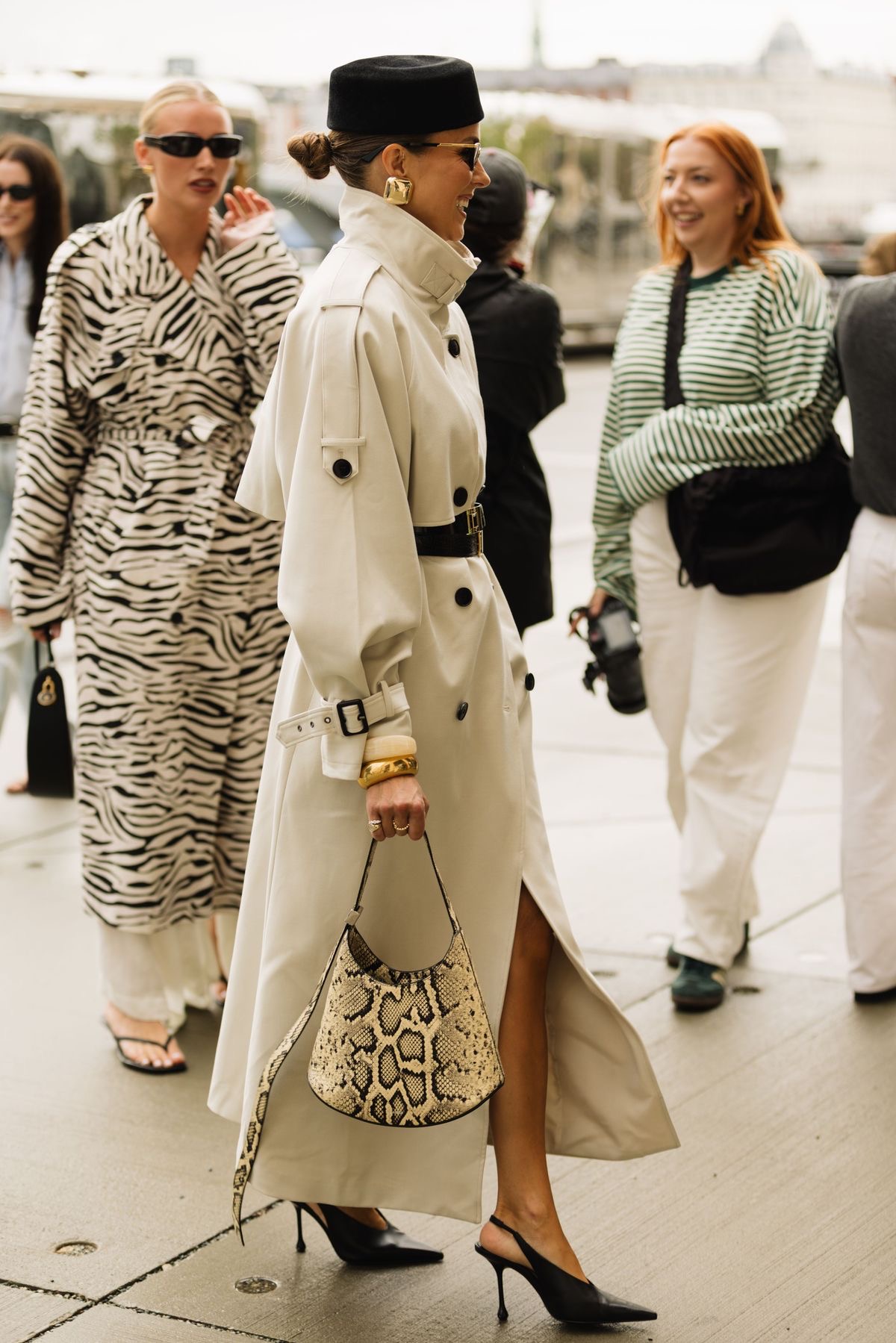 Cómo llevar un trench coat esta temporada
