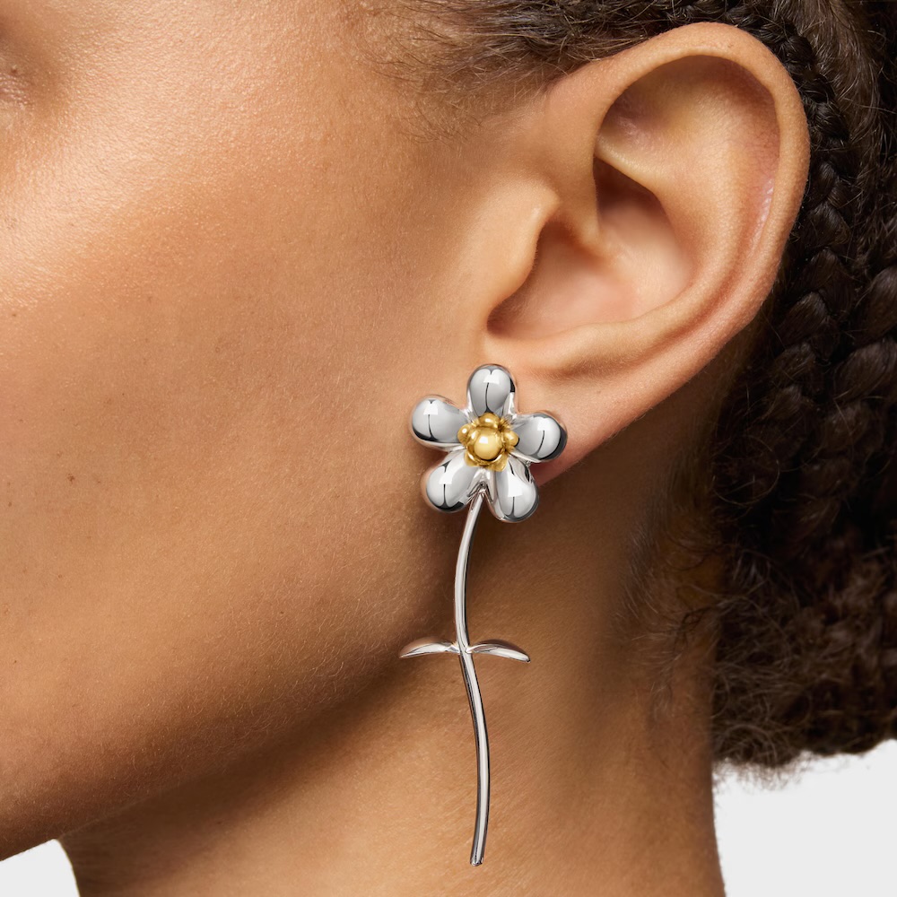 Los aretes que son un must llevar este verano