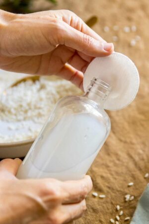 El tónico que usan los coreanos para calmar los brotes de acné