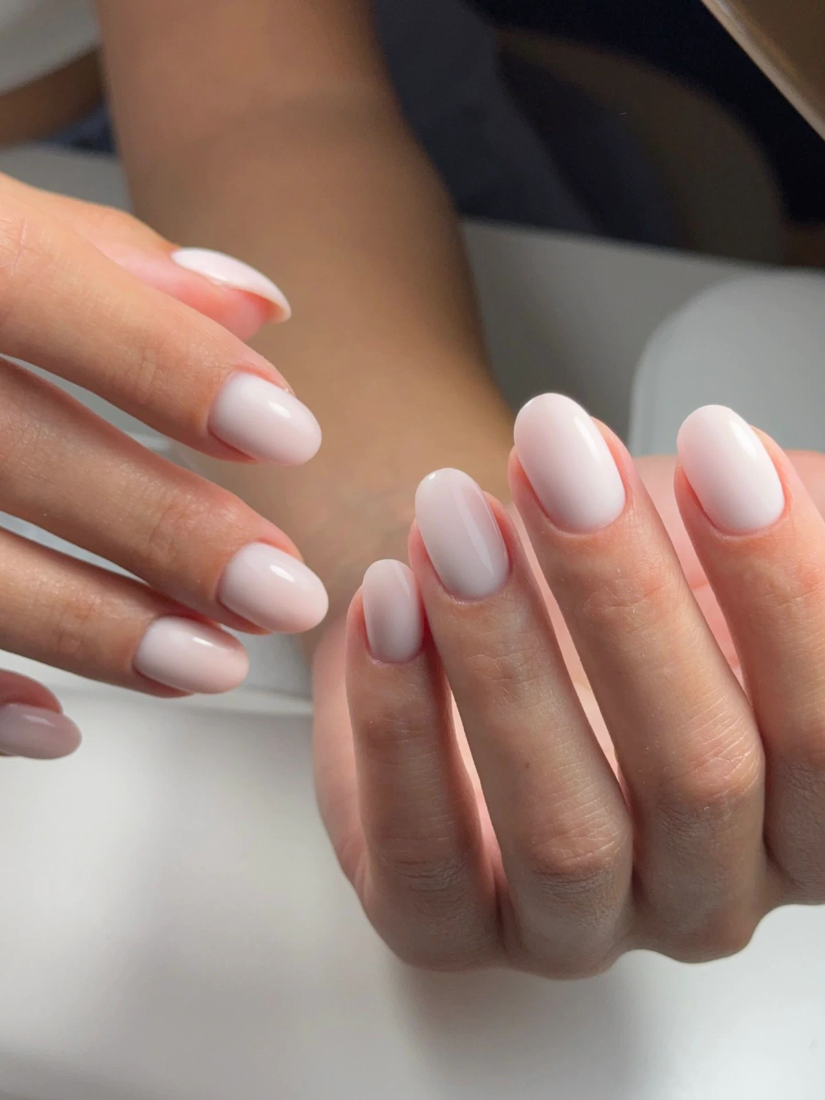 Coconut Latte Nails: las uñas más elegantes del momento