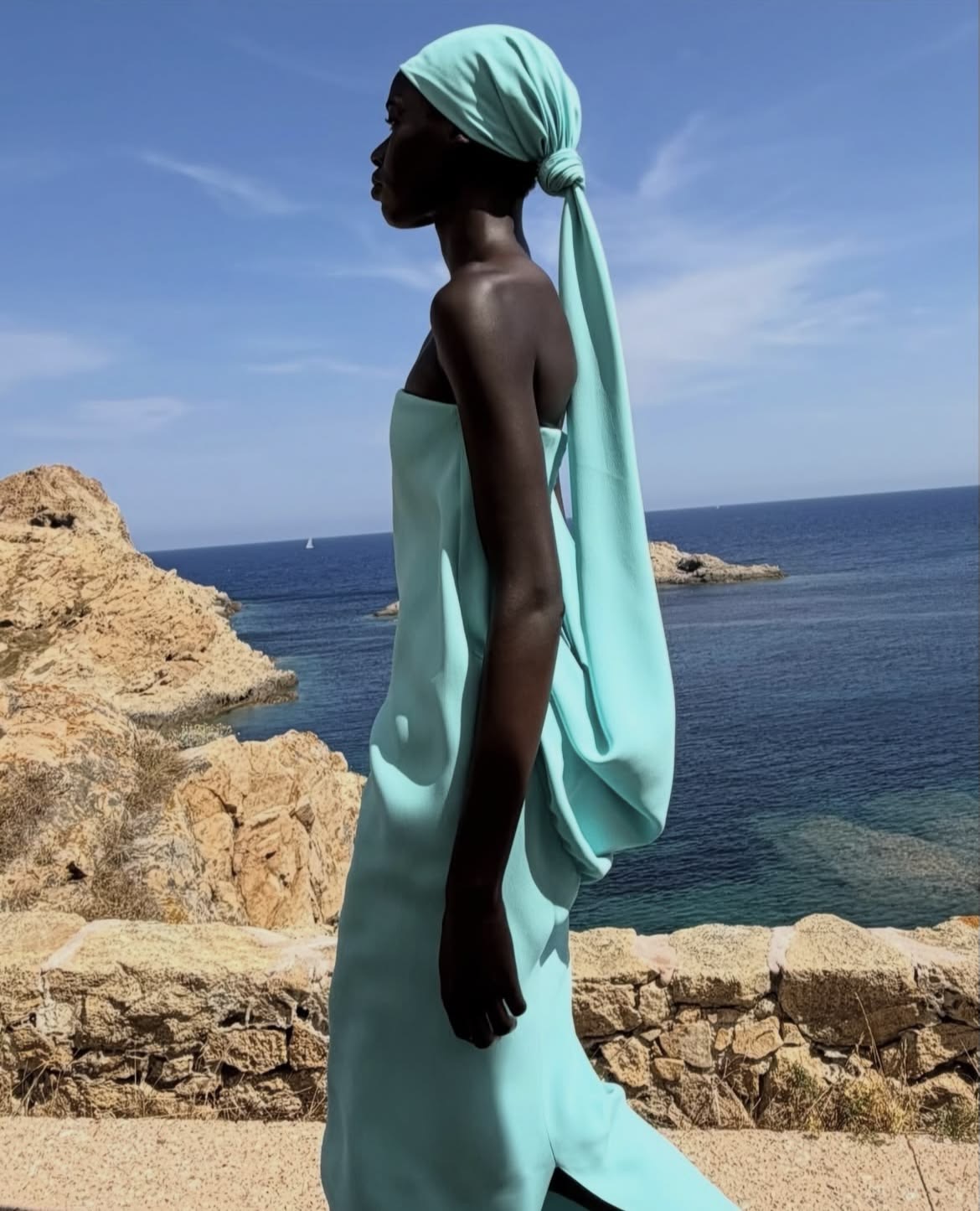 Aquamarine: el color en tendencia que conquista el verano 2026