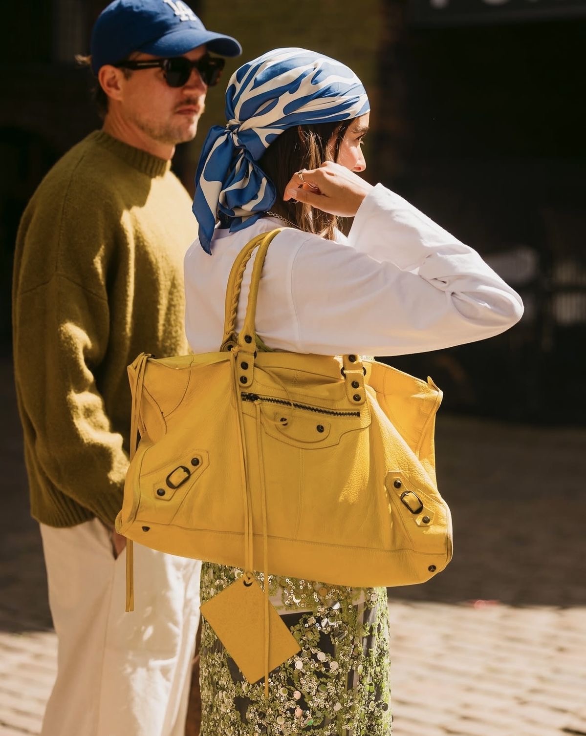 Bolso amarillo de Balenciaga