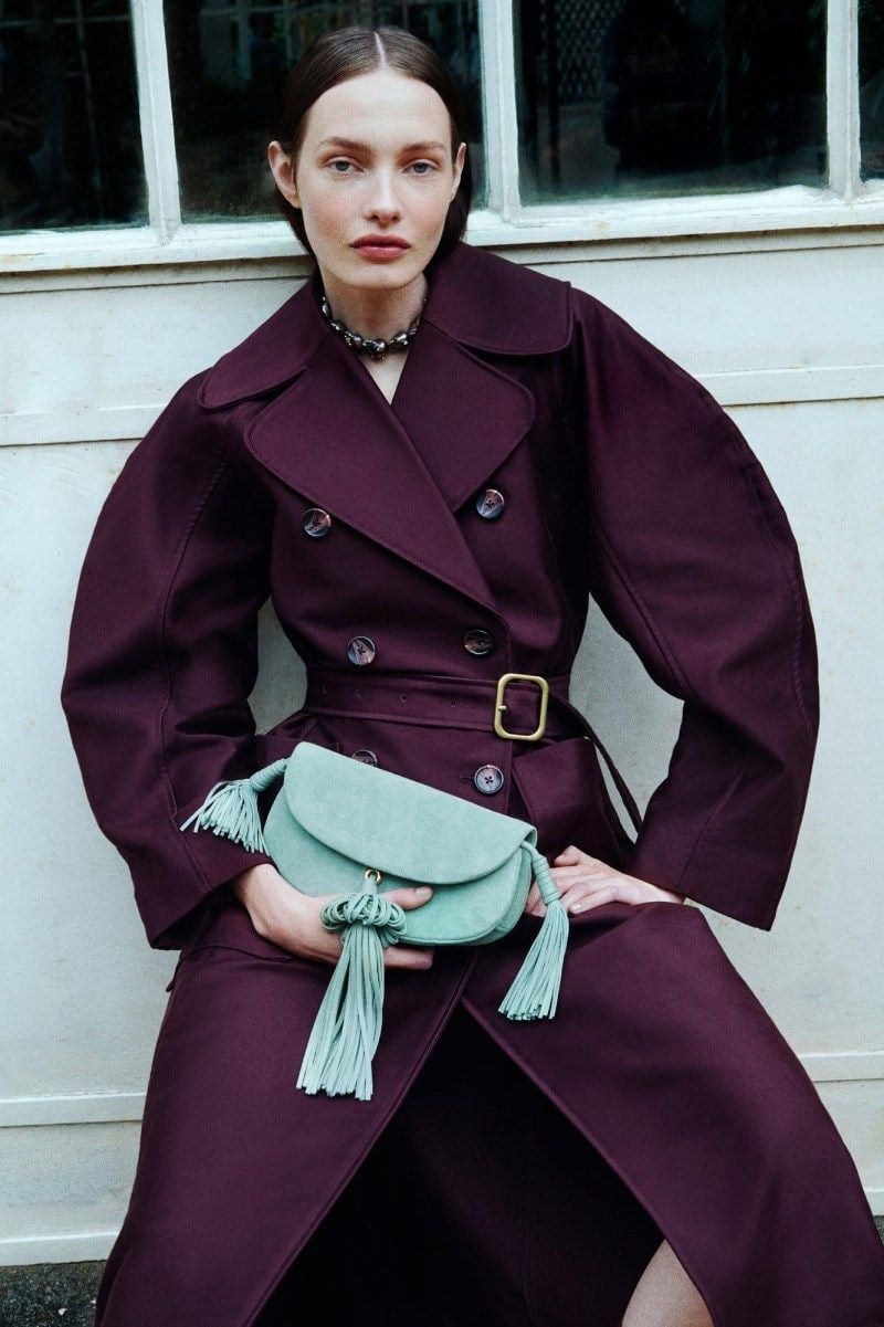 Look en color berenjena