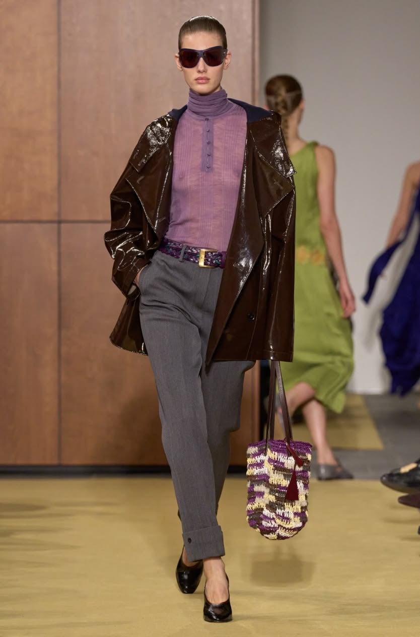 Color morado fashion week
