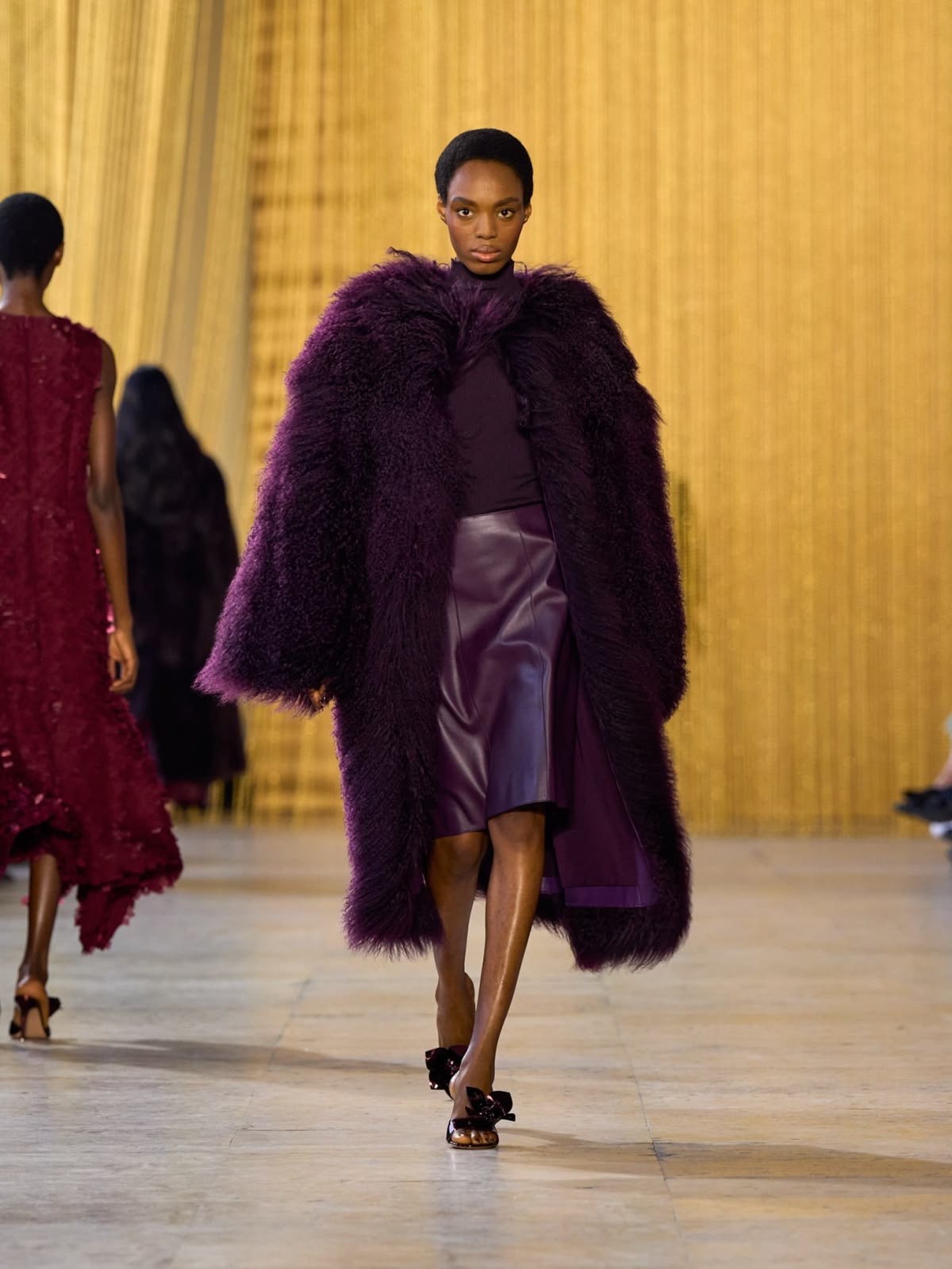 Color berenjena fashion week