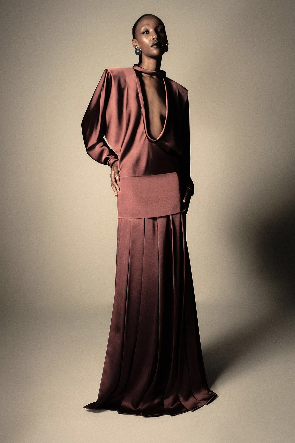 Vestidos de seda vino