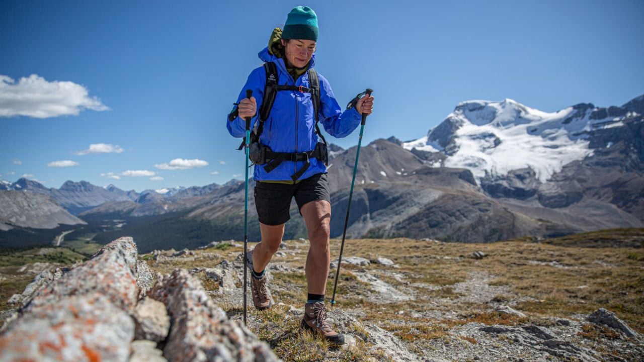 chamarra de hiking marca Arc'teryx