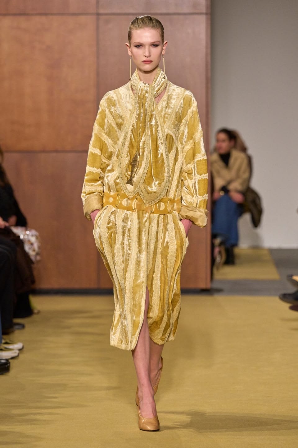 Vestido color amarillo