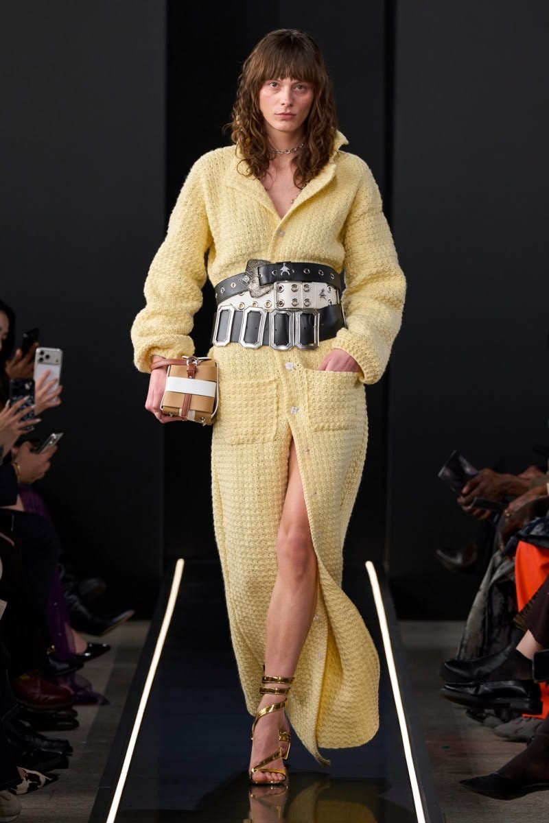 Vestido color cutter yellow