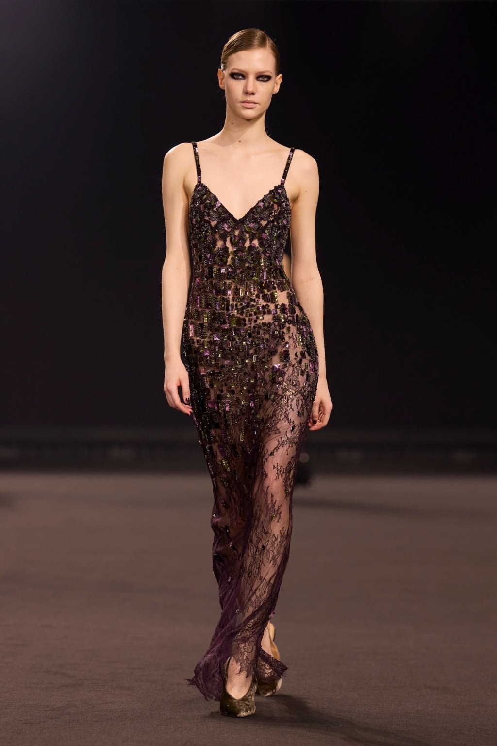 Vestido café brillos