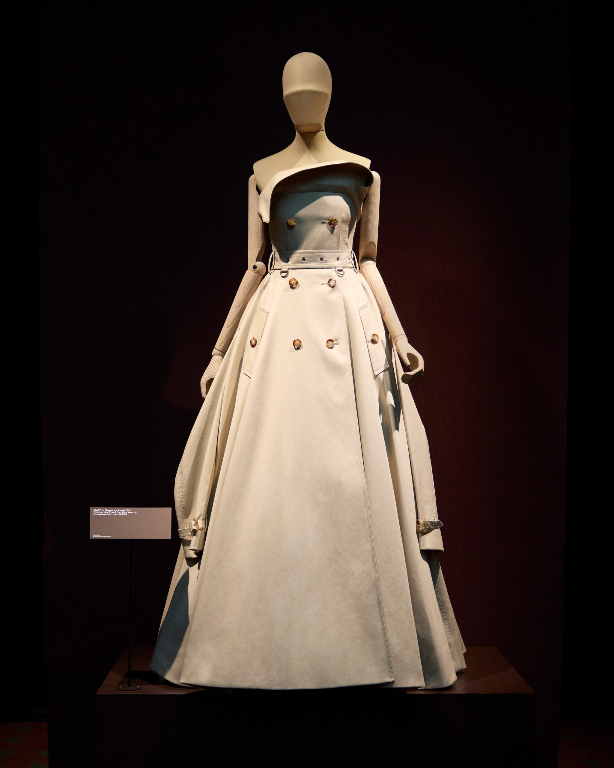 Vestido Burberry trench
