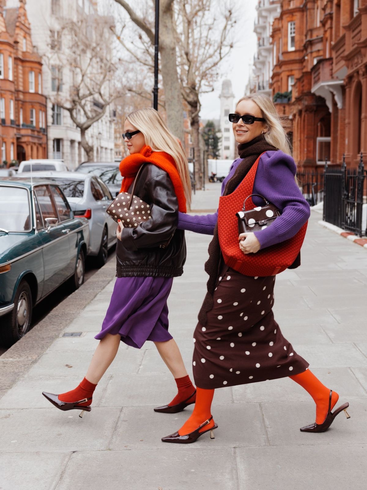 Rojo y morado combinación en tendencia 2026