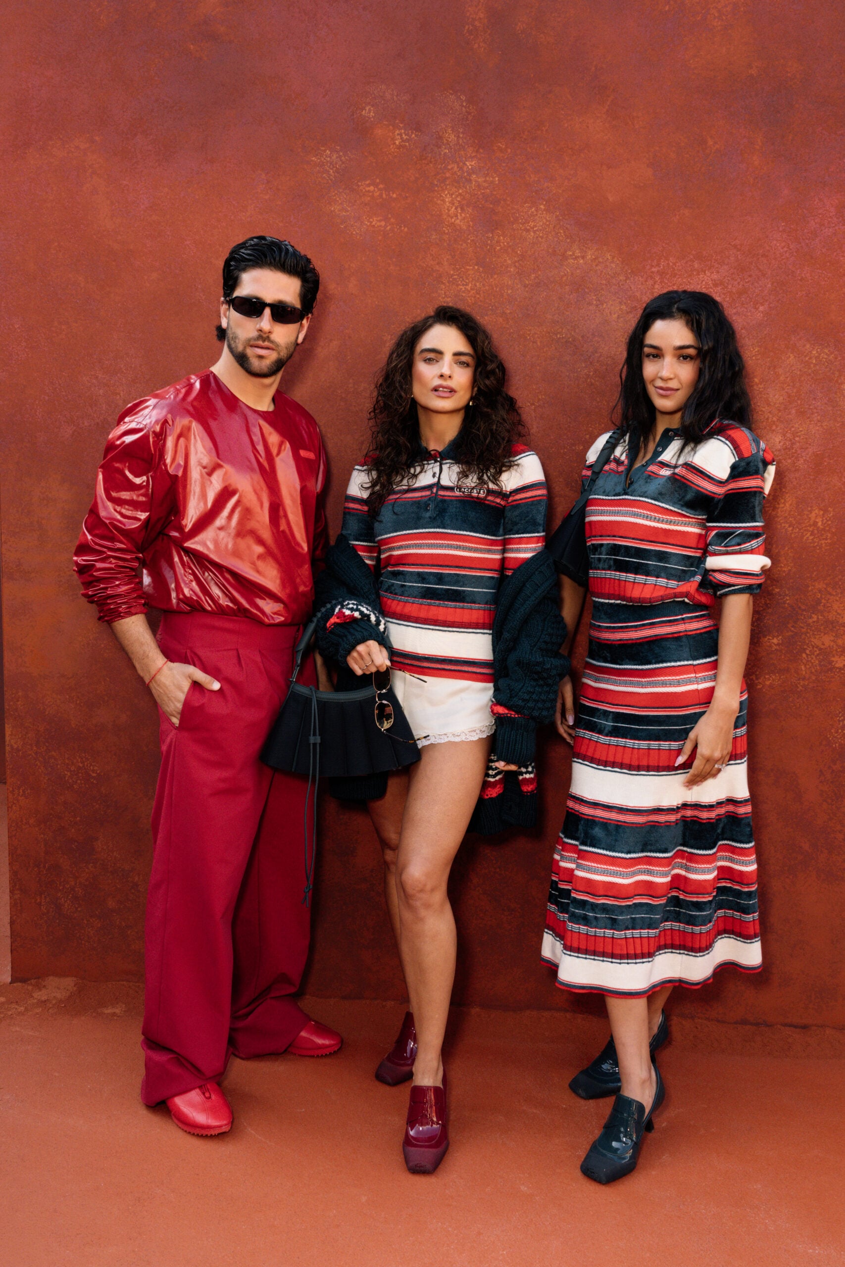 Diego Klein, Ayslinn Derbez y Alejandra Capetillo en el desfile de Lacoste