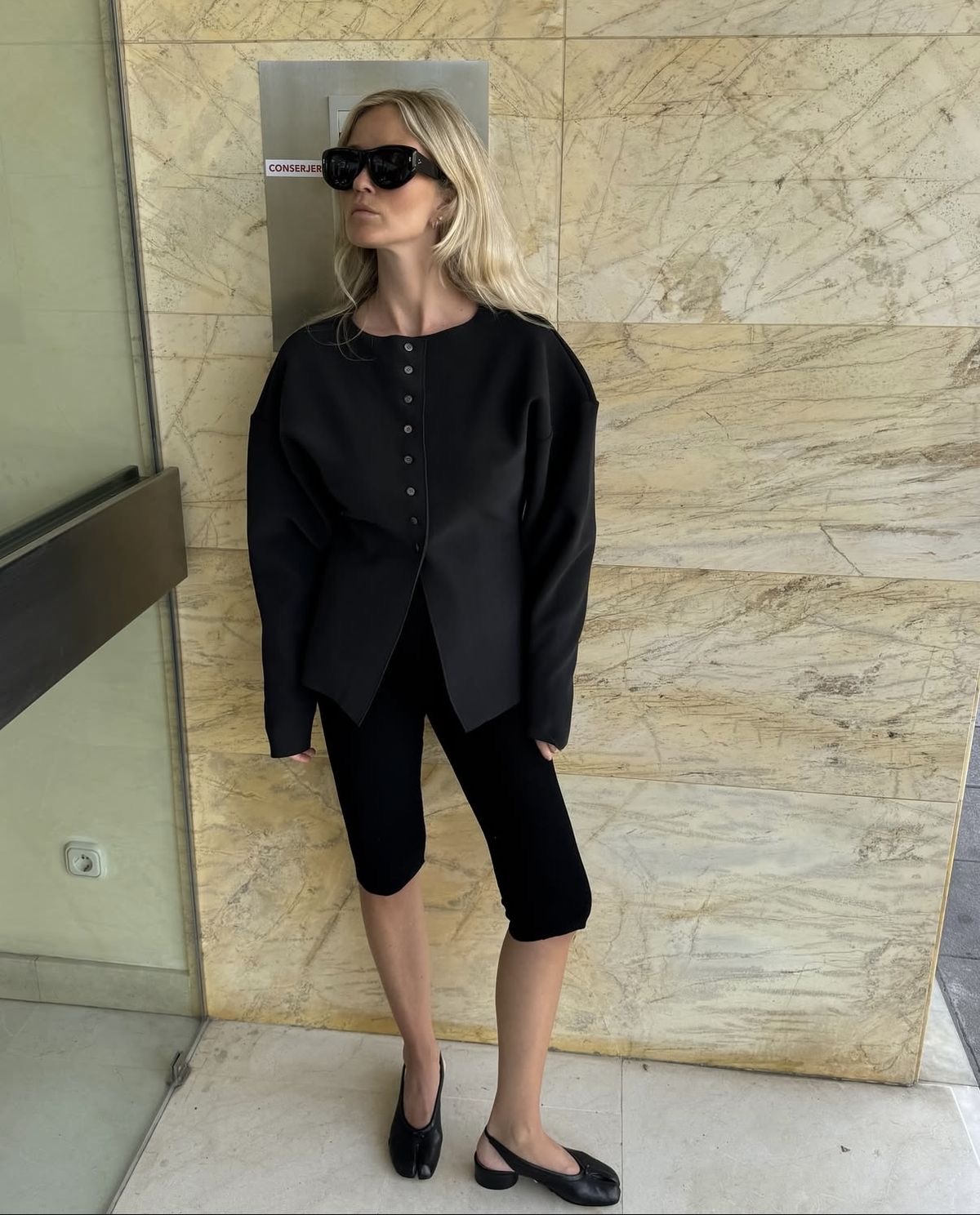 Capri pants con saco sin cuello