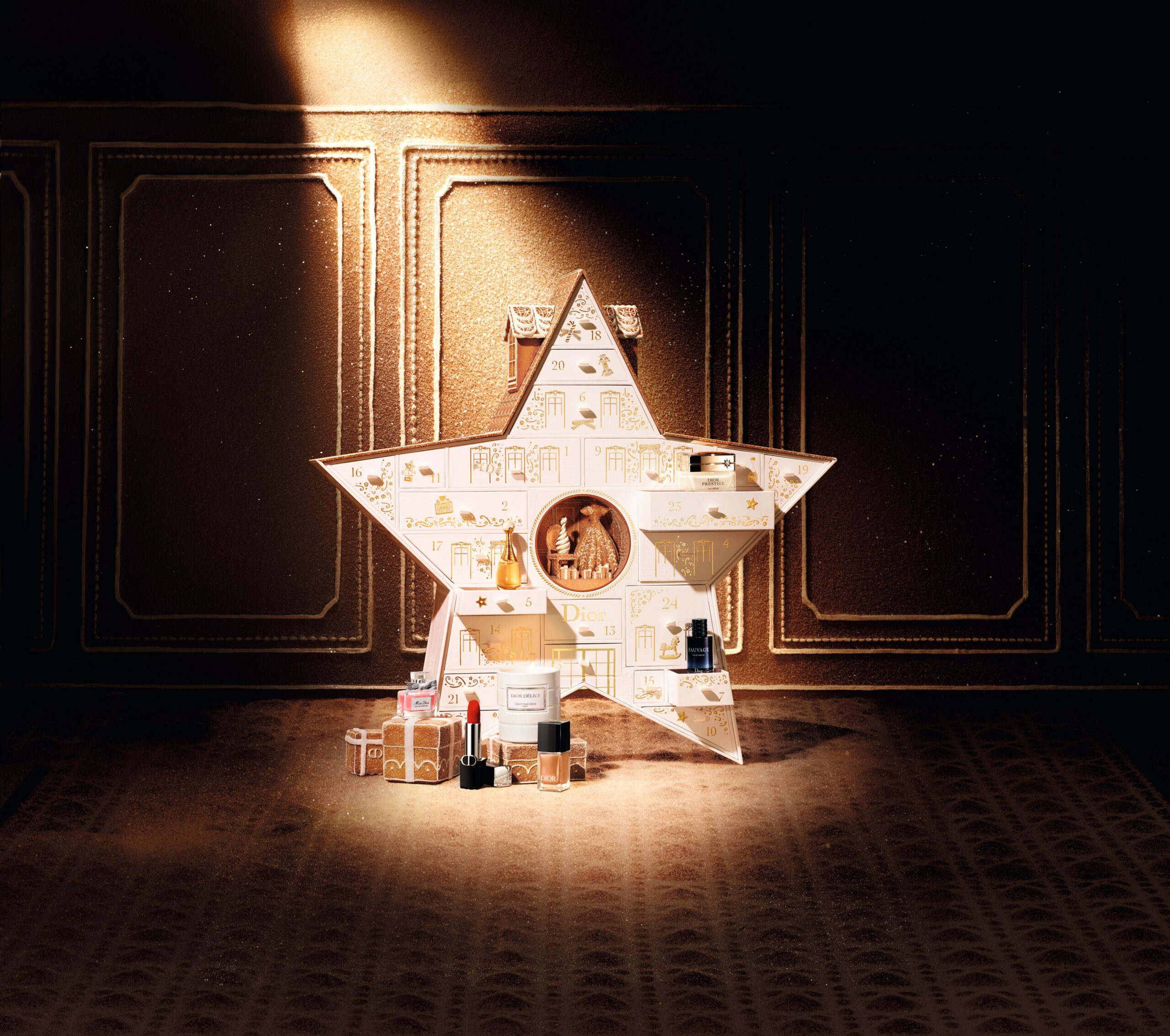 Estrella con productos Dior navidad