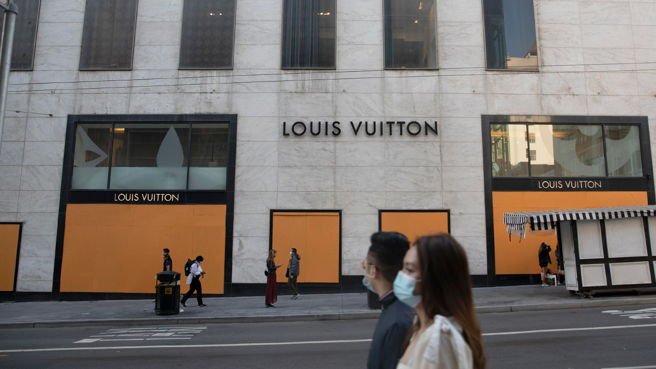 Louis Vuitton gets boarded up in San Fran