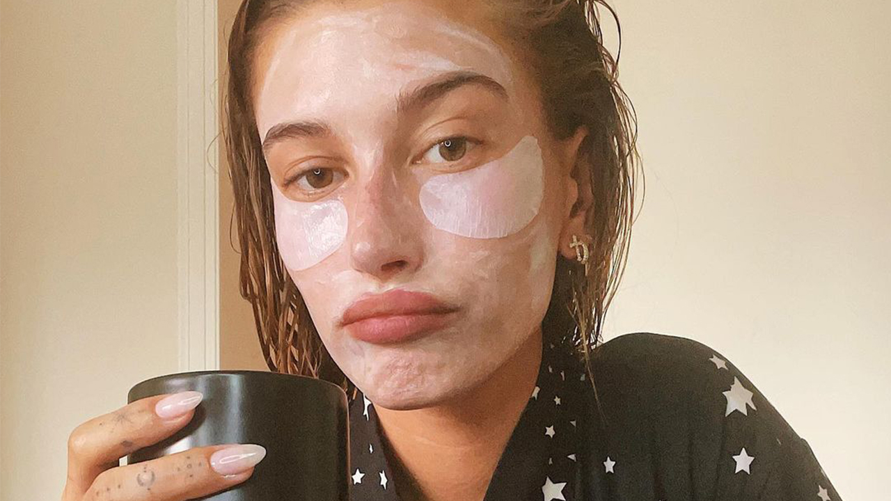 Hailey Baldwin reveals she carries a MEDICAL TEXTBOOK in her