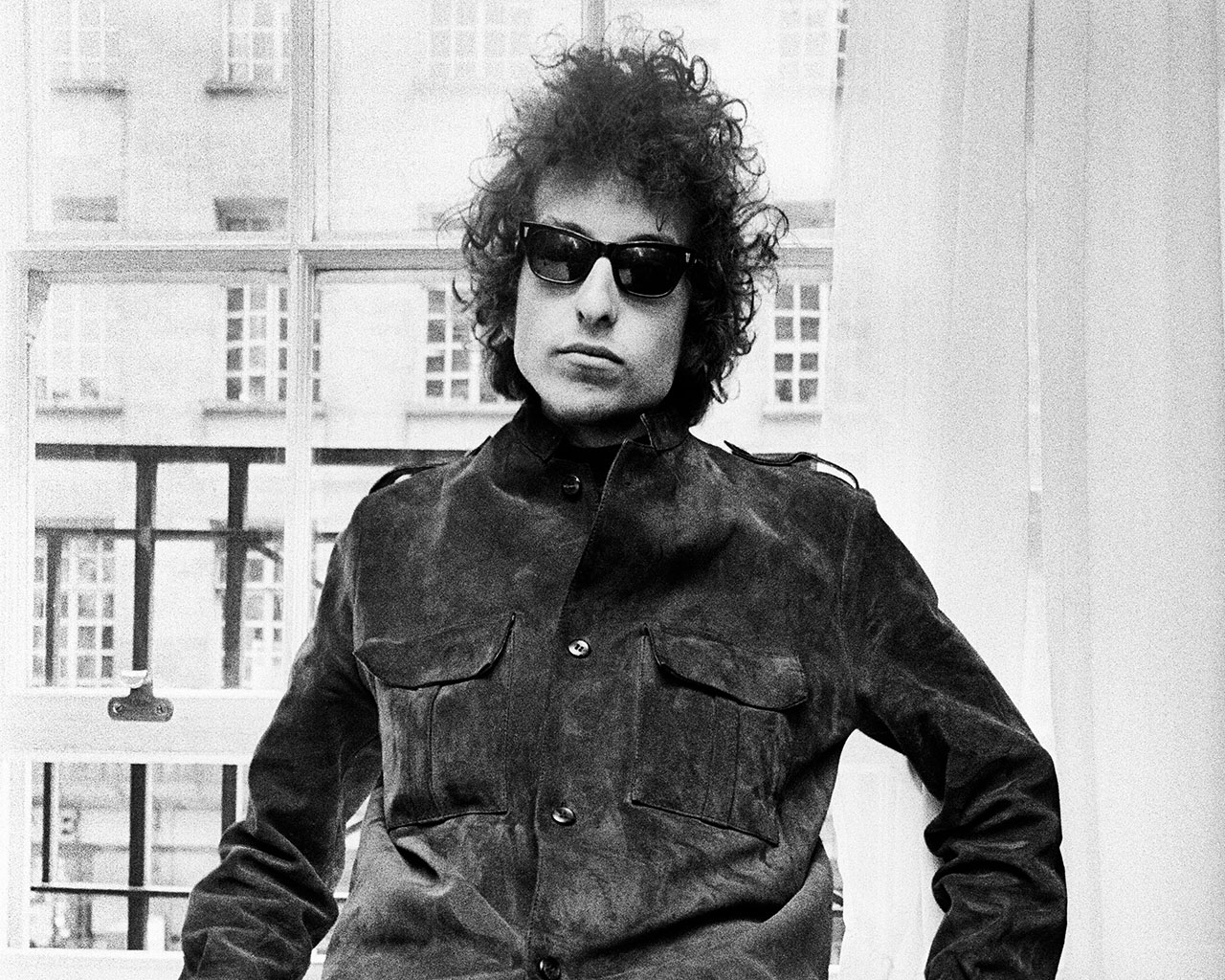 Bob Dylan at a press conference