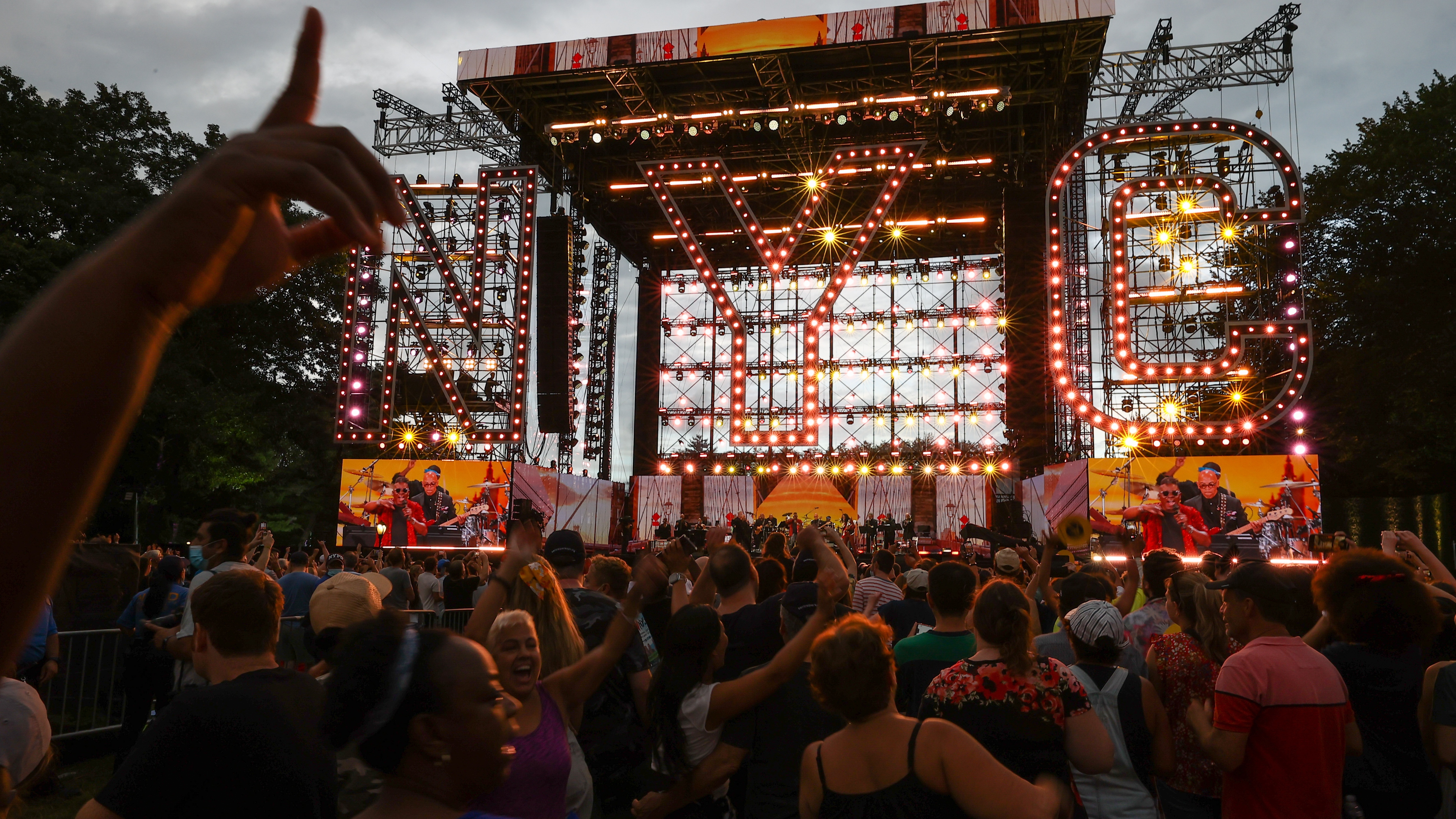 An Attendee On The Moment The NYC Comeback Concert Was Cut Short