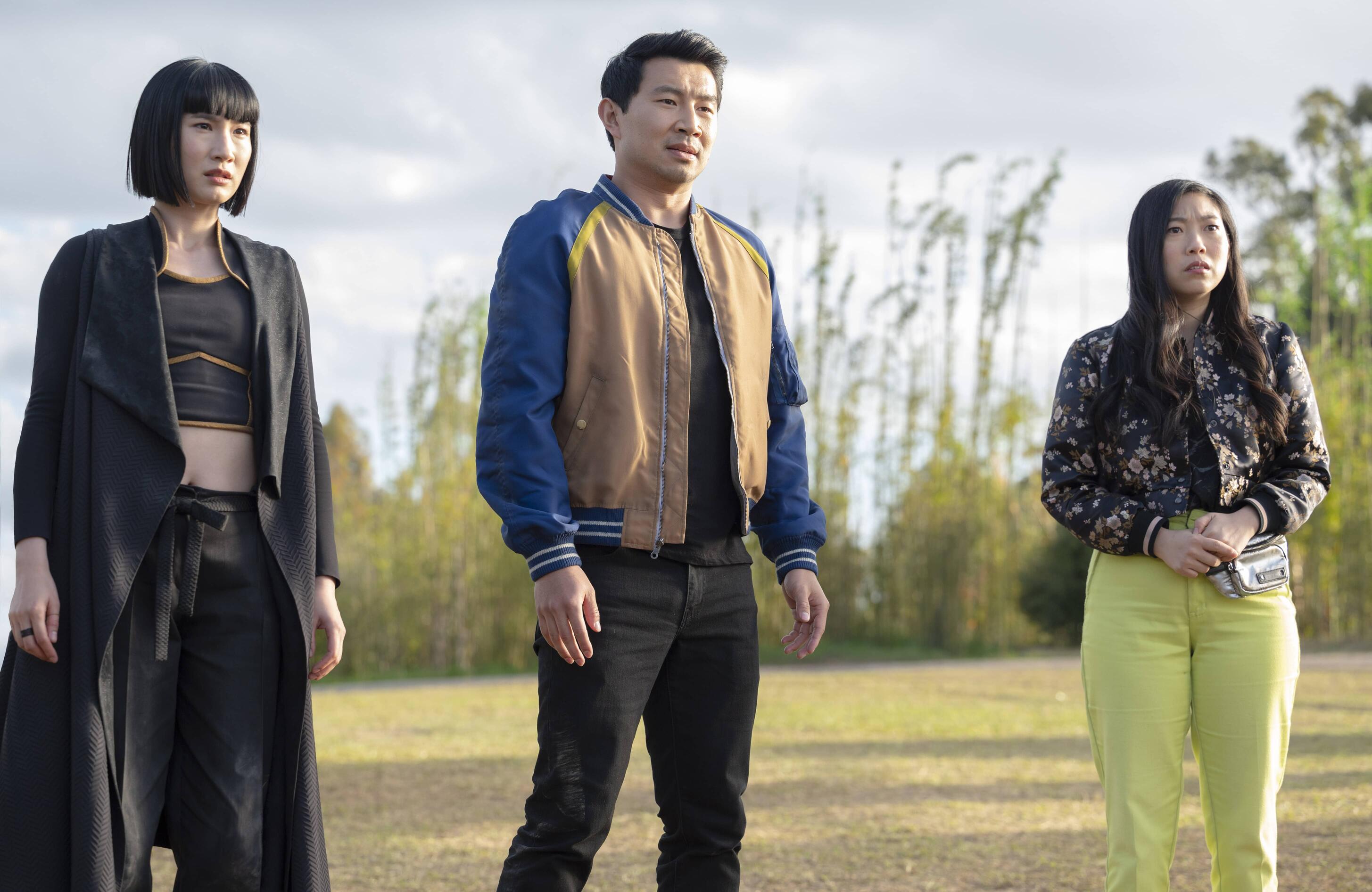 Meng’er Zhang, Simu Liu and Awkwafina in <i>Shang-Chi and the Legend of the Ten Rings</i> 
